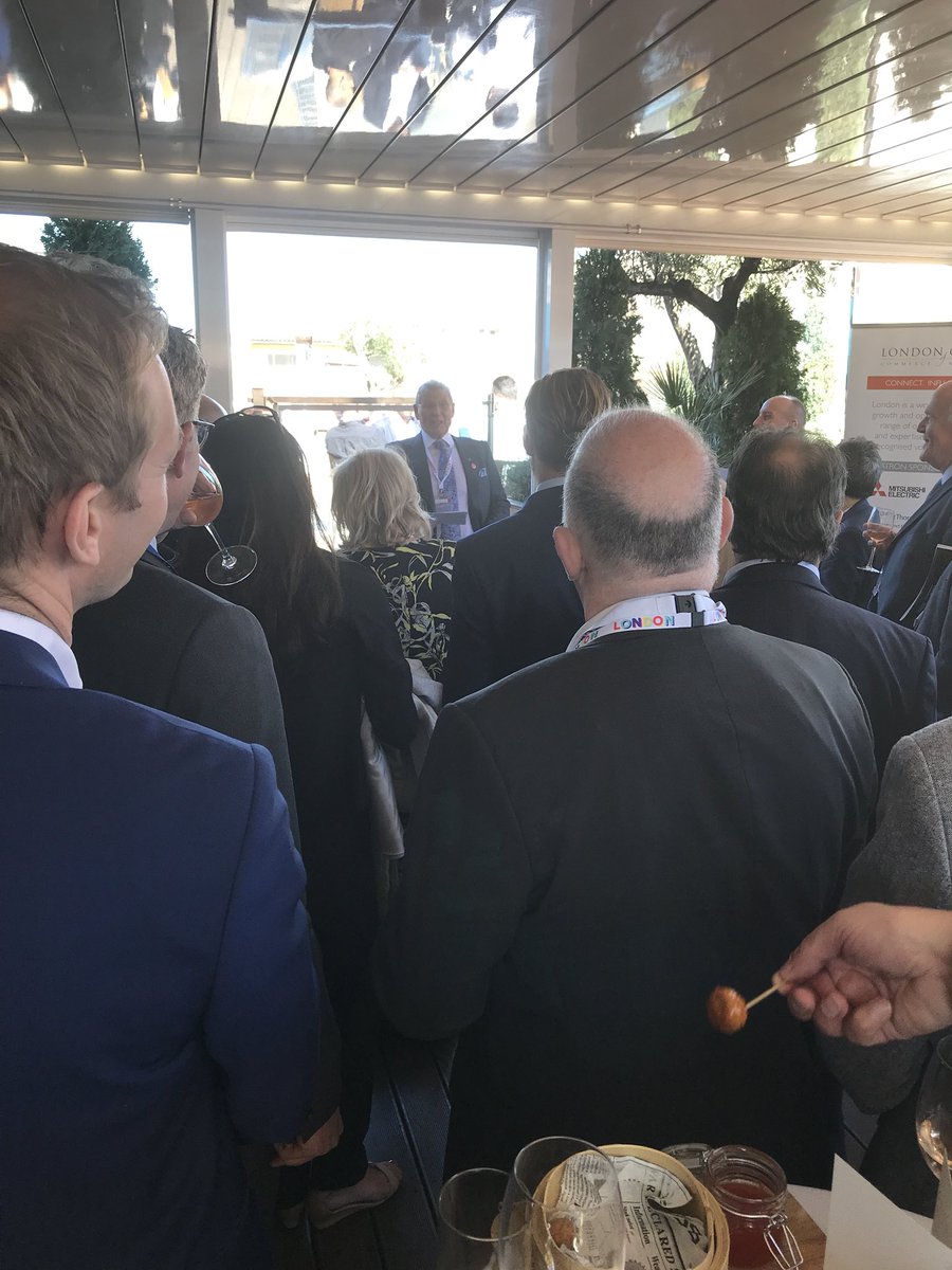 SimonBTridonic's tweet photo. Fantastic lunch event sponsored by the London Chamber of Commerce and Industry. London is open for business..!! https://t.co/vqzJsvAy5x