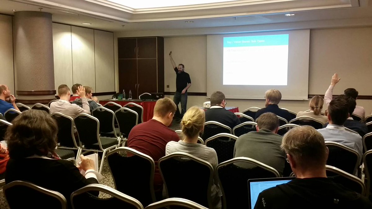 iotconf's tweet image. .@greenrobot_de erklärt &quot;Databases for IoT and Edge Computing&quot;. #IoTCon #MobileTechCon