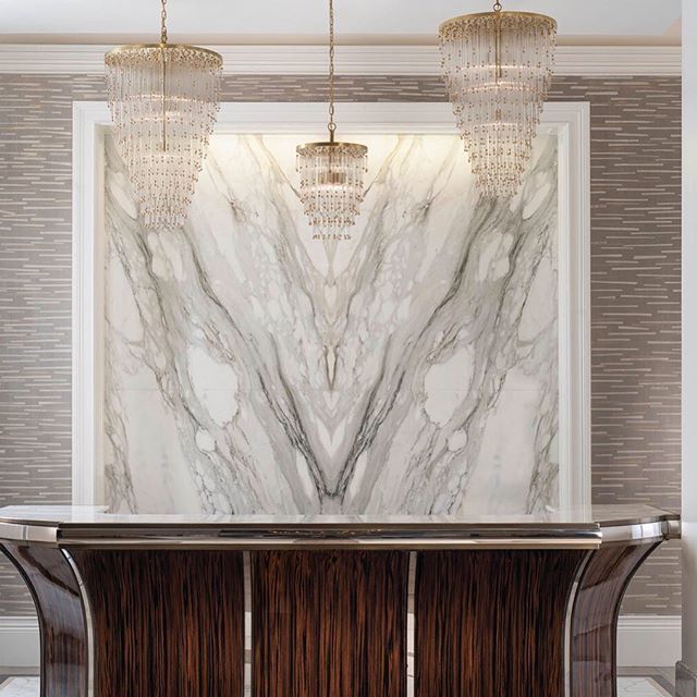 ariastonegall's tweet photo. At Aria we only go for the best Calacatta slabs, the one in a thousand. The one with the most unique veining and most clear and consistent pattern. The end result is crystal clear, even for those who can’t pinpoint Carrara on the map! Read more about the… https://t.co/AxGpadZ7w0 https://t.co/yZbvBfmYRa