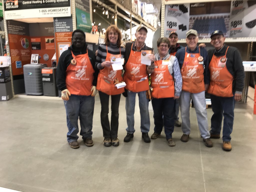 motherchipmunk's tweet photo. Celebrating two great THD associates from store #8955, Dick and Denise, for their commitment and customer service. Great job guys!!! https://t.co/AUx6lopZMg