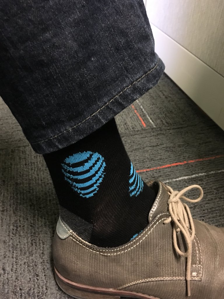 Won these at the <a href="/greatergurus/">Greater Lakes Gurus</a> kick off last week! I was told they have magic powers. Power of &amp; #makeithappen #crgrowthgurus #GreaterLakesGurus