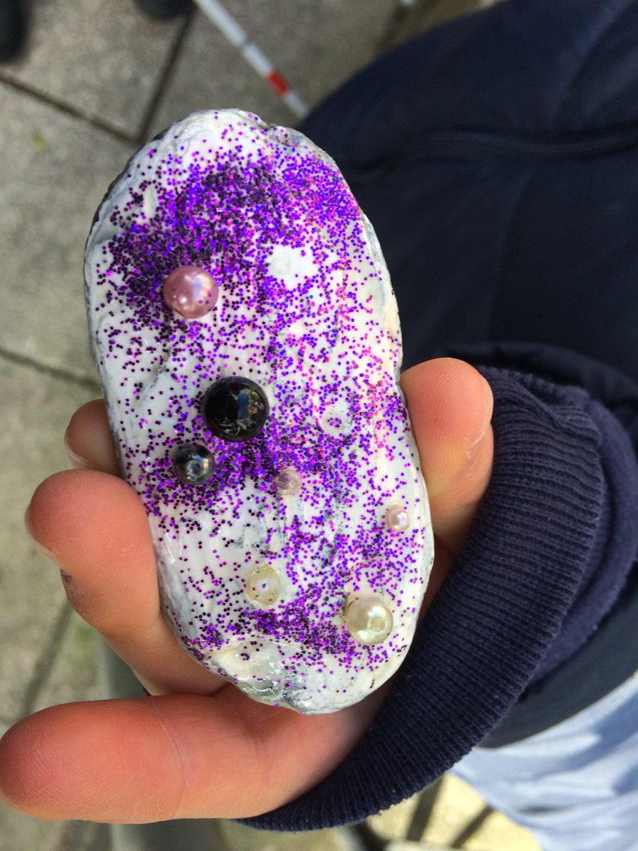 PencalenickSch's tweet photo. A successful morning rock hunting with KS2 #KernowRocks #TruroRocks always worth popping into @TruroLib and the library garden https://t.co/6KxhK6PfdN
