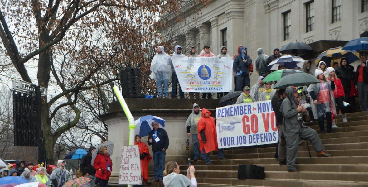 rabbleca's tweet image. West Virginia labour actions inspire educators nationwide | @democracynow buff.ly/2p7P0UP #WVTeachersStrike #uspoli