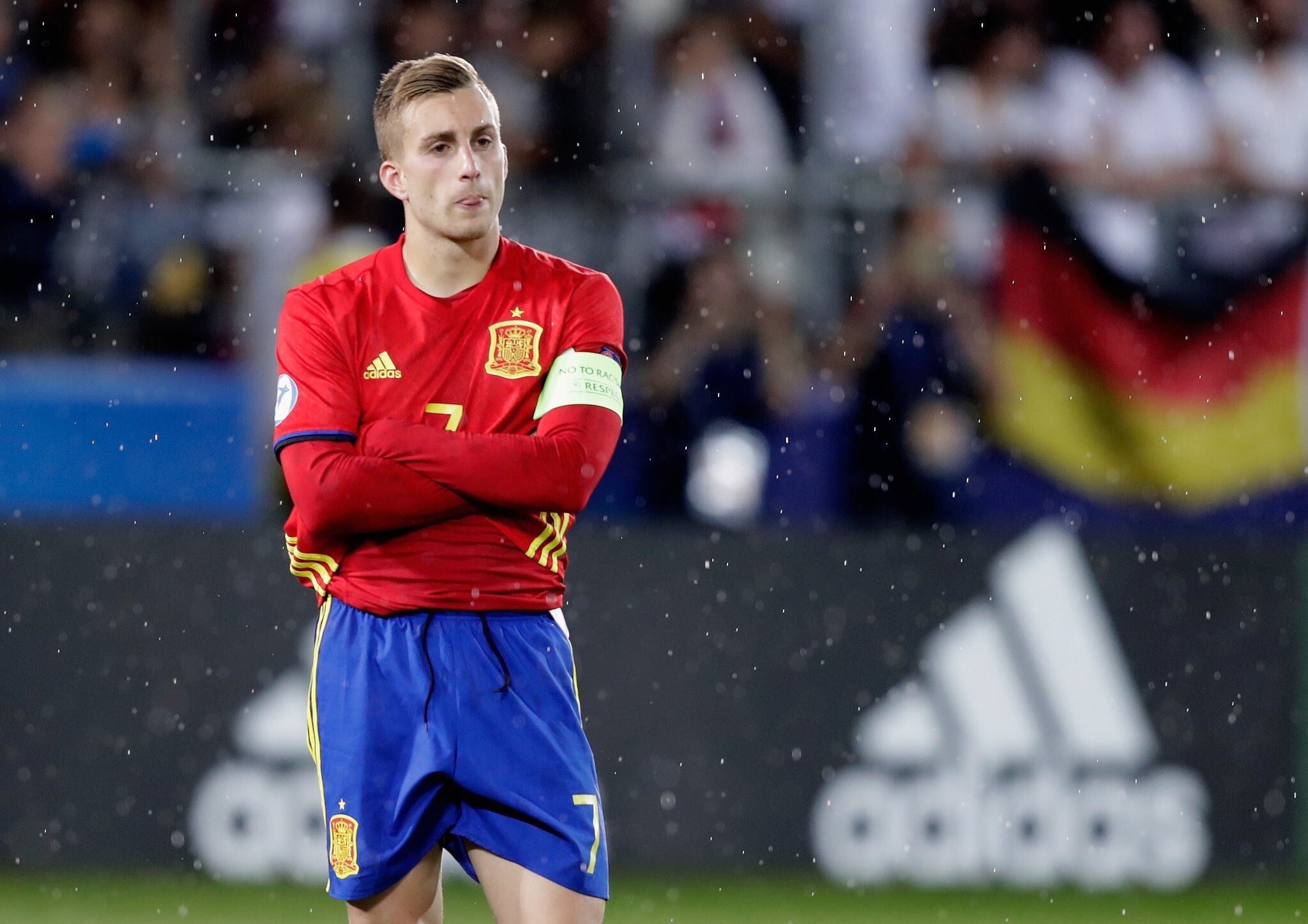 Feliz cumpleaños//Happy Birthday to Spanish player Gerard Deulofeu!!    