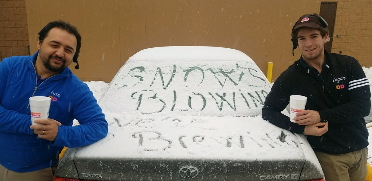 KayTeax3's tweet photo. On the go in the snow? Visit our Bloomfield CT location at 760 Park Avenue #DDinCT #openinCT @DDinCT https://t.co/M8YtmHxKtd