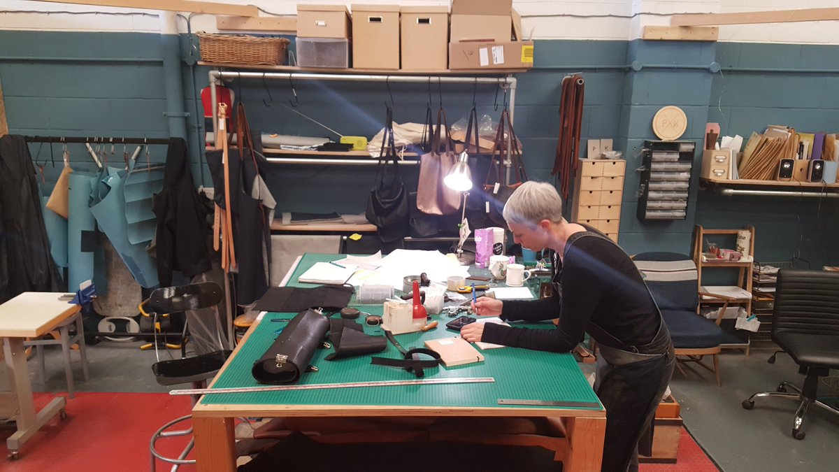 FieldBTN's tweet photo. Visited the new #LeftfieldBTN #makerspace recently; amazed to see how the #FIELDBTN group have transformed the space from cavernous warehouse to neat individual #workshops w lots of areas to meet & drink tea – plenty of room to work too! #coworking #entrepreneurs #Brighton #Hove https://t.co/ffBa2KnJ96