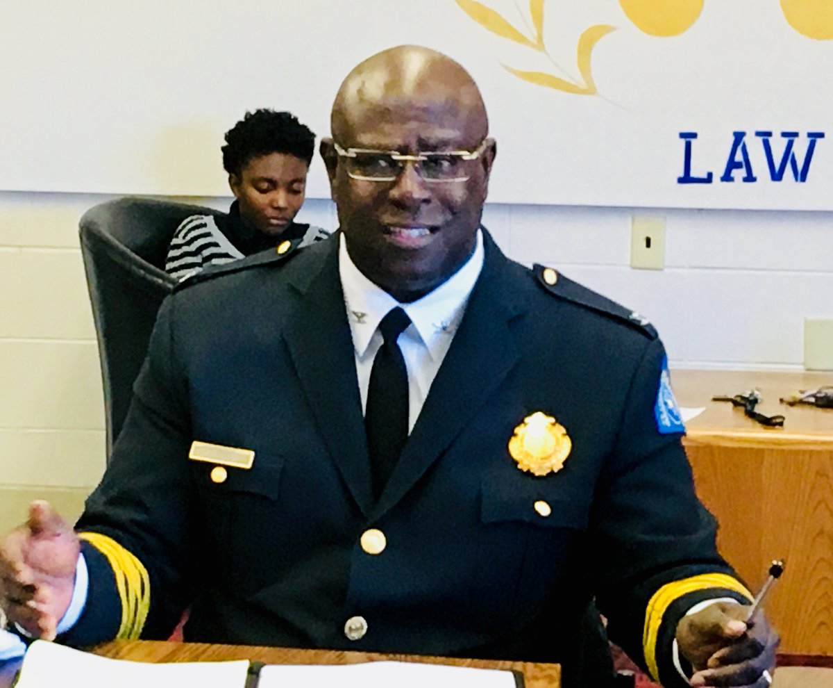 ChiefJohnHayden's tweet photo. Having an engaging conversation with the students of Northwest Academy. https://t.co/A0S3vFiJCO