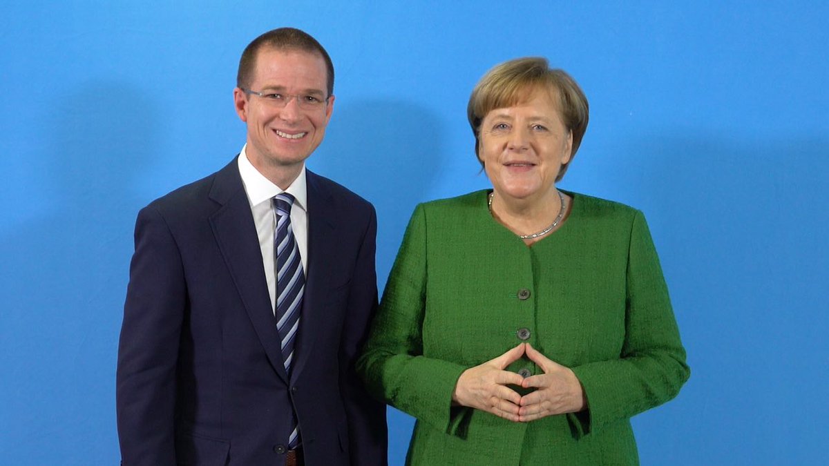 Hoy tuve una valiosa reunión con Ángela Merkel, en Berlín. Reconoció la relevancia de nuestro proceso electoral y se pronunció por el respeto a las mejores prácticas democráticas. Es admirable la sencillez de una de las líderes políticas más destacadas del mundo.
