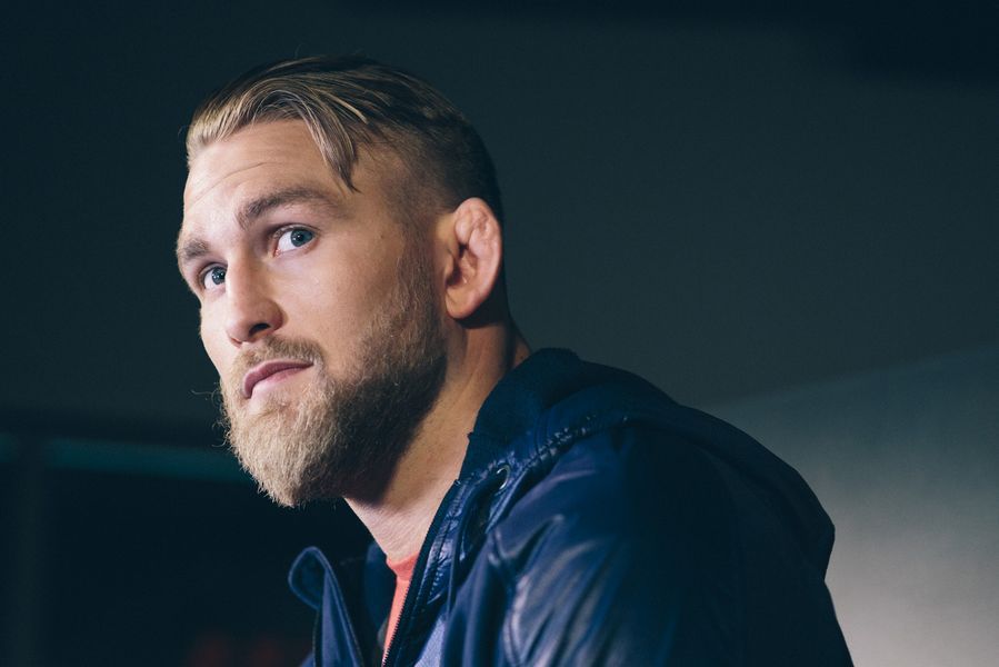 MMAFighting's tweet photo. Alexander Gustafsson feels like Daniel Cormier is ‘just playing it safe’ with UFC 226’s heavyweight move (@shaunalshatti) https://t.co/rGWnDB4Ggq https://t.co/BWhUmzSkcf