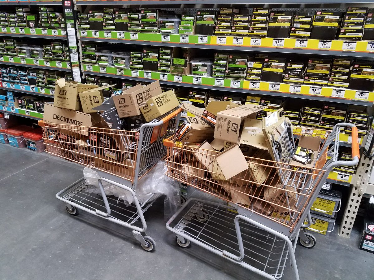 Specialtea6848's tweet photo. Let’s go team!! 6848 on a roll!!! #cardboardchallenge2018 https://t.co/j1sAujKvYP