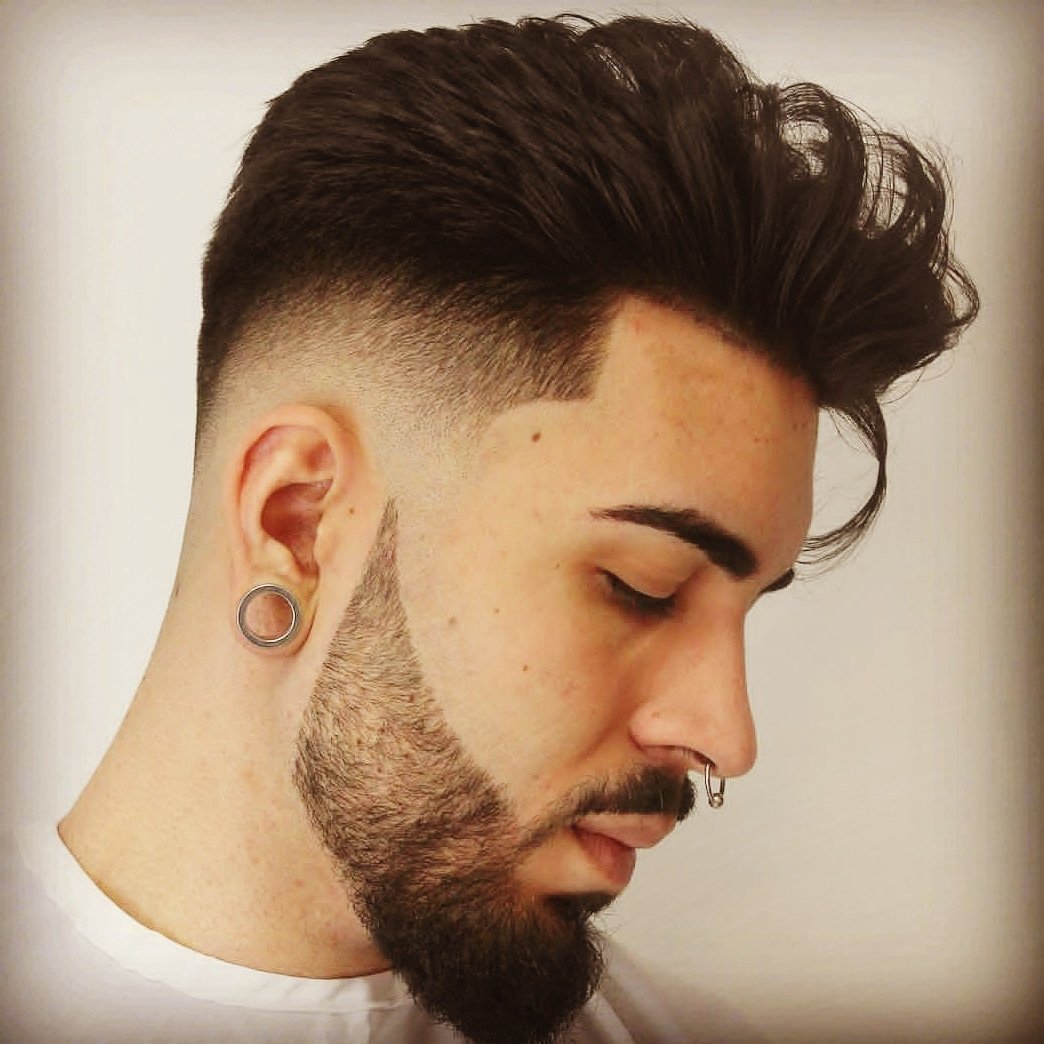 revPBpeluqueria's tweet photo. #ESTILODELDIA de #revistapeluquerias para @carlosbarbershop10 ๐ https://t.co/JYGF2xFypg