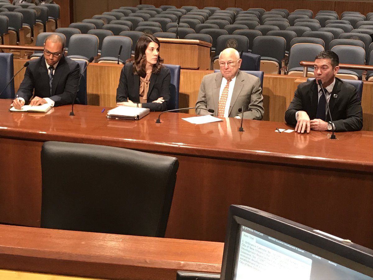CouncilmanGray's tweet photo. At Council Economic Development Meeting. New Tech Center -2,000 jobs will make city  largest tech center in region. https://t.co/SJTT9GqWAN