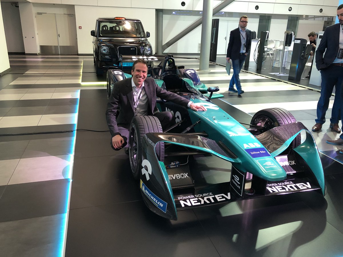 Which one will be my new EV CAR? #evproud with @jackcheng_xpt of Nio at #rEVolution18