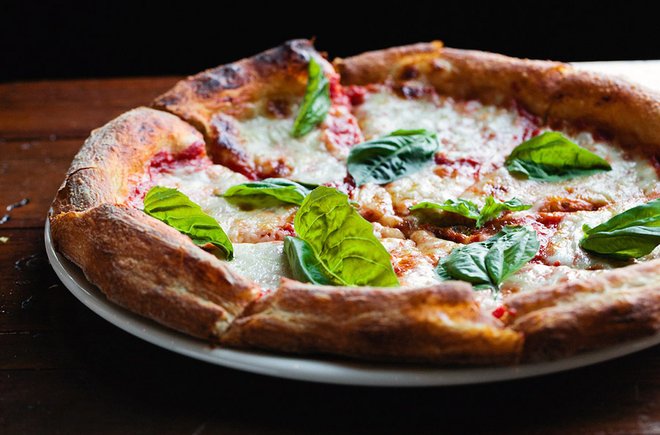 ChicagoParent's tweet image. Hit these Chicago restaurants this spring for a delightful family meal. bit.ly/2Gn7Cay @JosannahT #Chicago @SOButcher @StellaBarraChi