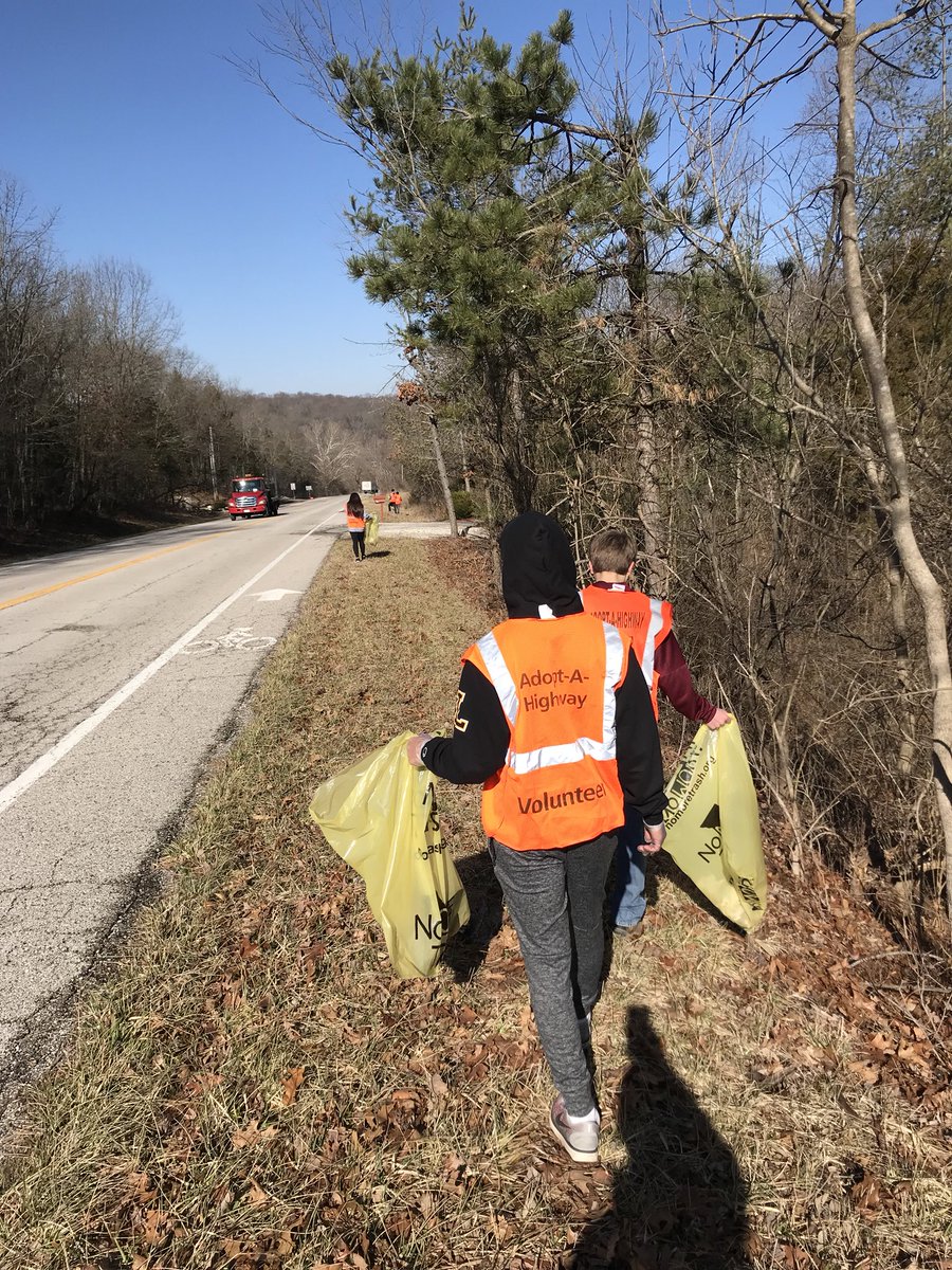 Key Club Highway Cleanup on Spring Break, don’t mind if we do #connectedlancer