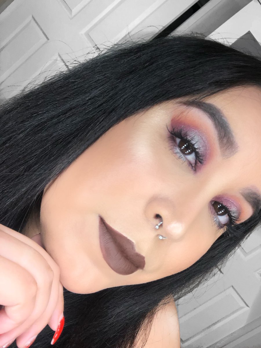 facesbyfrida's tweet photo. @MorpheBrushes 35B palette 
@ABHcosmetics x @amrezy ✨
@ArdellBeauty whispies https://t.co/zH6ULsGGR4