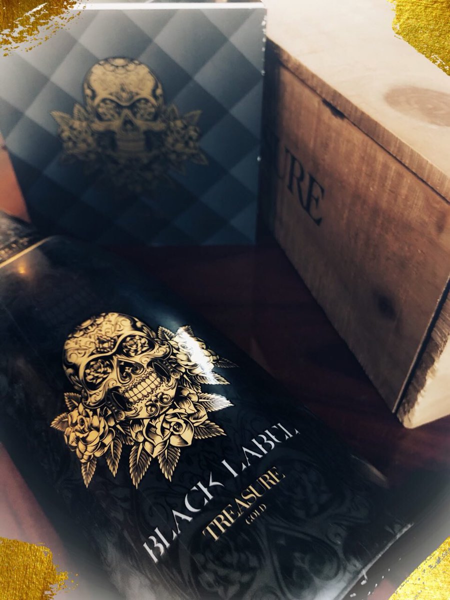 iamTreasureGold's tweet photo. A LITTLE PREVIEW OF WHAT'S COMING VERY SOON! 🍾

Treasure Gold Black Label - our new "BRUT" Cava

We hope you will enjoy it! 🥂 https://t.co/2mKuZYhX7J