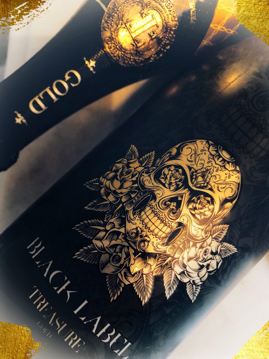 iamTreasureGold's tweet photo. A LITTLE PREVIEW OF WHAT'S COMING VERY SOON! 🍾

Treasure Gold Black Label - our new "BRUT" Cava

We hope you will enjoy it! 🥂 https://t.co/2mKuZYhX7J