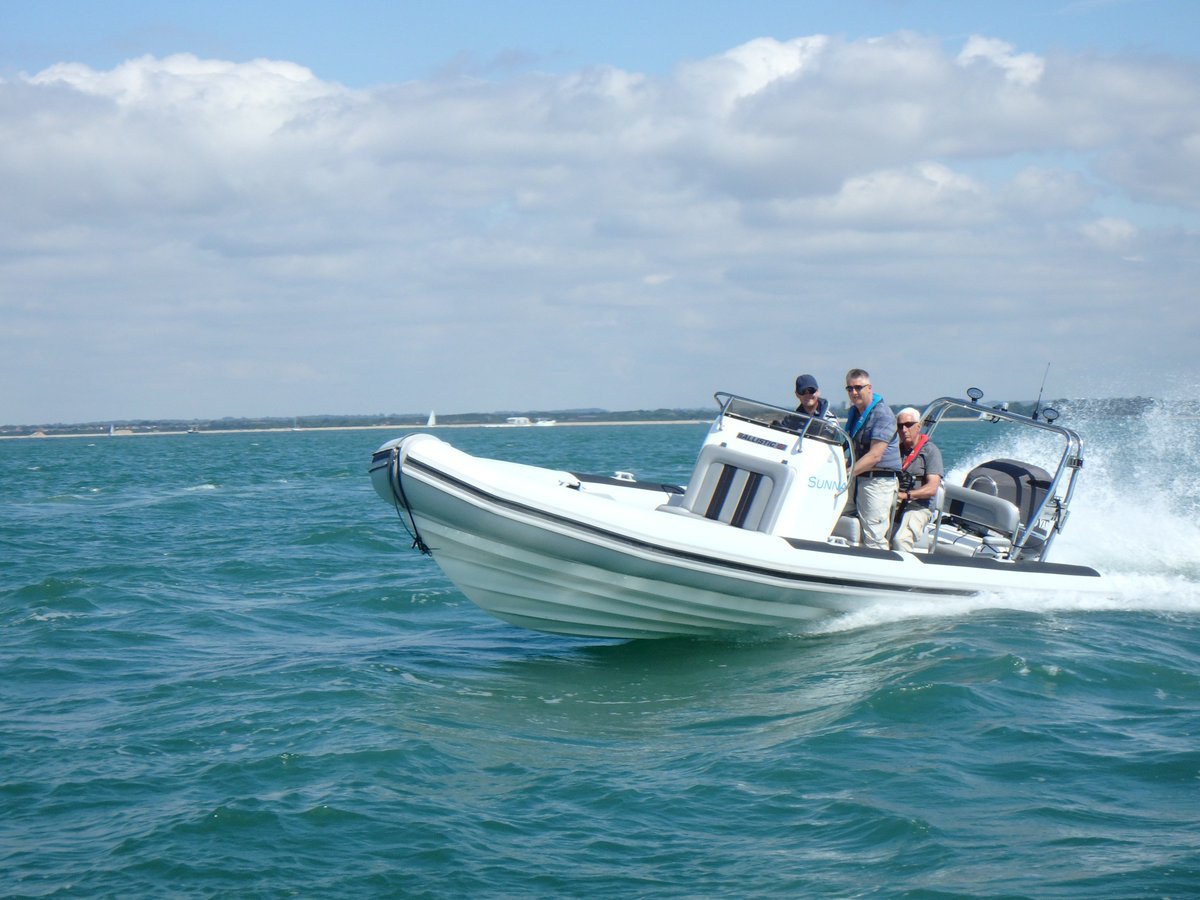 BoatClubTW's tweet photo. Would you like to get out on the water and enjoy moments like this? Call us now to find how you can enjoy Hassle free, Unlimited Boating for a simple monthly fee! 02392 706 599 #boatingdreams #solentboating #springiscoming #boatclubtrafalgar https://t.co/RIuZxvi8PJ