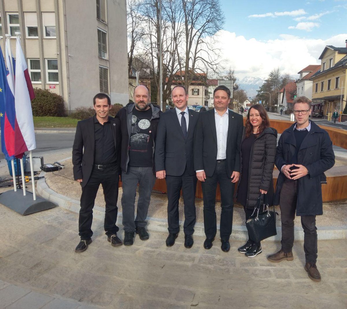 Netis_Group's tweet photo. At the opening of the first Blockchain monument in the world! Erected in Kranj, Slovenia and sponsored by @3fs &amp; @Bitstamp.
With @jurepirc, @zenelb, @TadejSlapnik, Boštjan Trilar, mayor of the Municipality of Kranj, @CryptoTanya . https://t.co/aty472R2k8