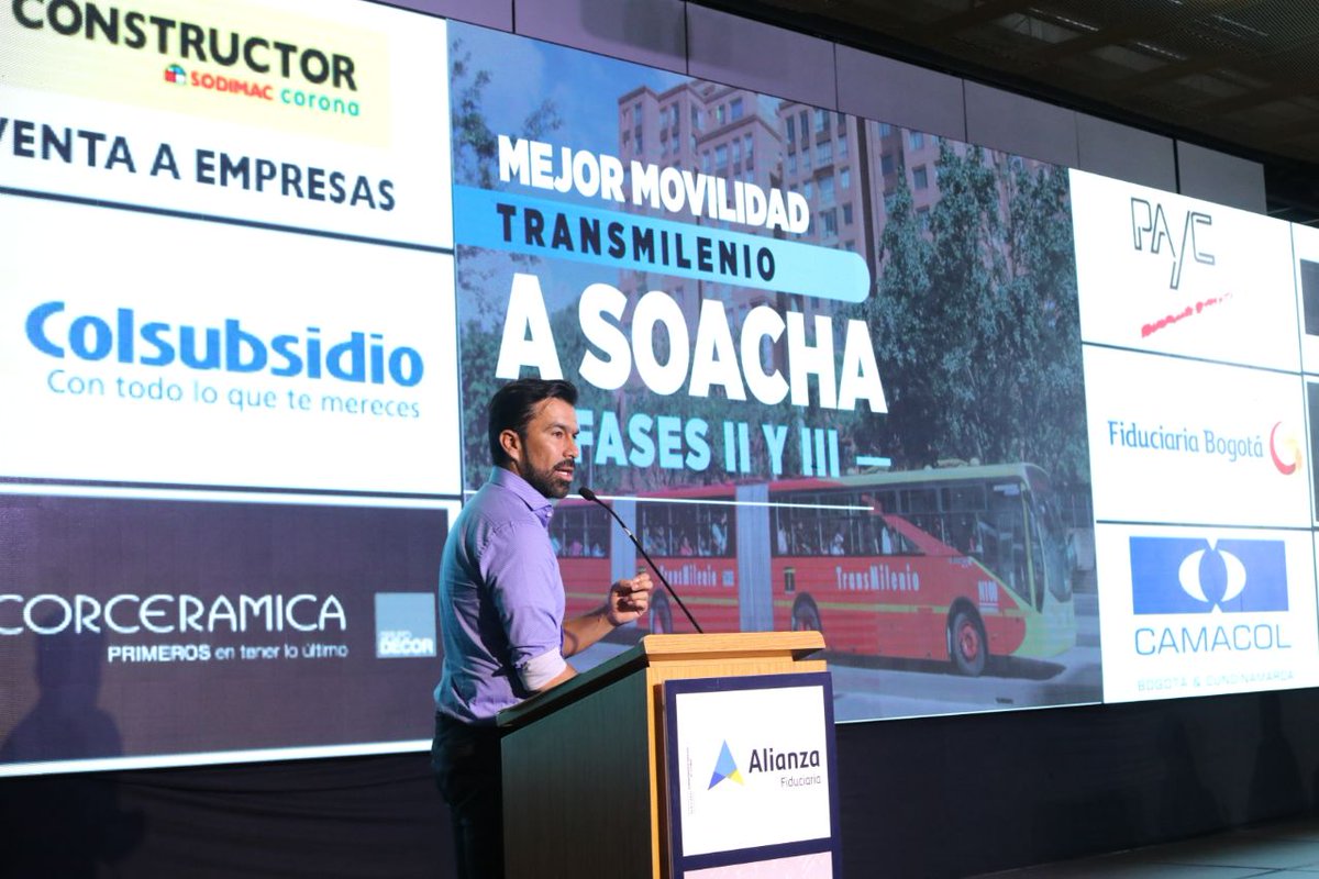 #AsambleaCamacolByC "Transmilenio fase II Y FASE III: Más de 400 mil suachunos puedan tener mayor calidad de vida al transportarse hacia Bogotá" Jorge Rey. #CundinamarcaEnCamacol