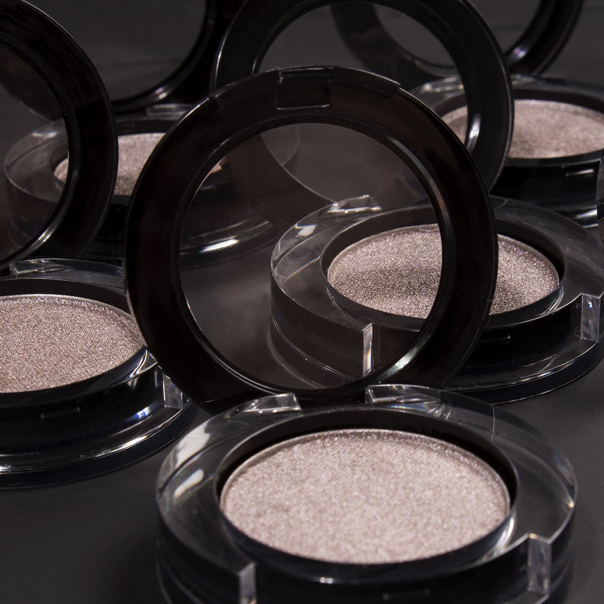 Préférez-vous les ombres à paupières mattes ou satinées? #GOstudio