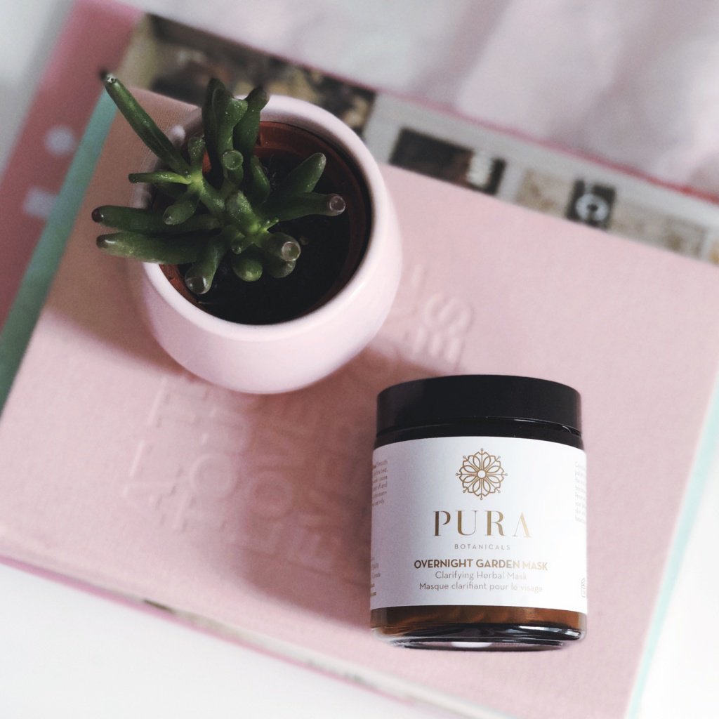 "This thick, hydrating mask is geared towards those of us with problematic skin that tends to be oily and acne prone. After I wake up from putting on the mask the night before, I find my skin to be tightened as well glowing." - <a href="/behindtheblush_/">behindtheblush</a> 🌿 >> ow.ly/tFc930iU6WD