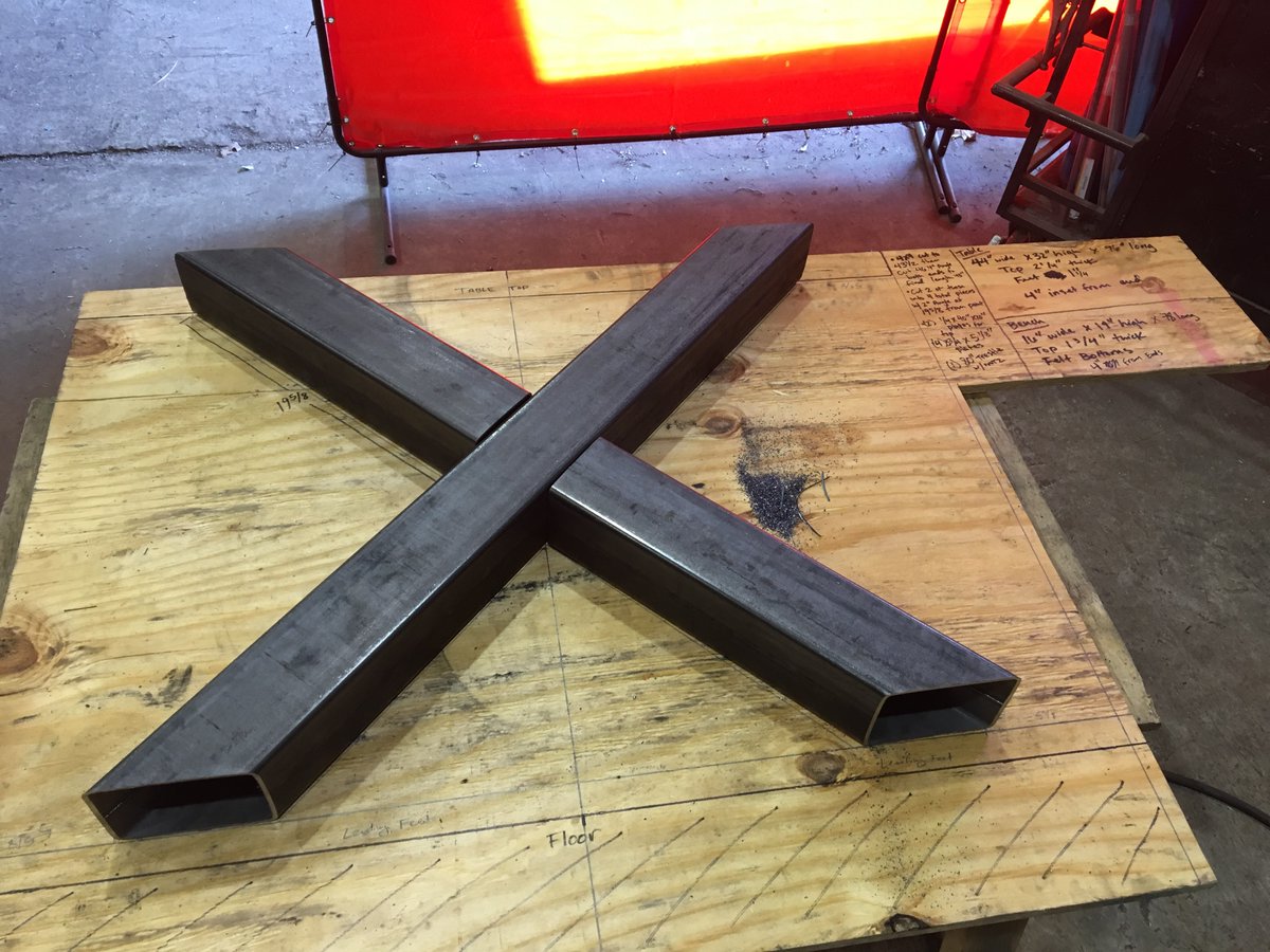 OakCity_Customs's tweet image. When your templates are 3/4 plywood :) #Xtable #templatetuesday