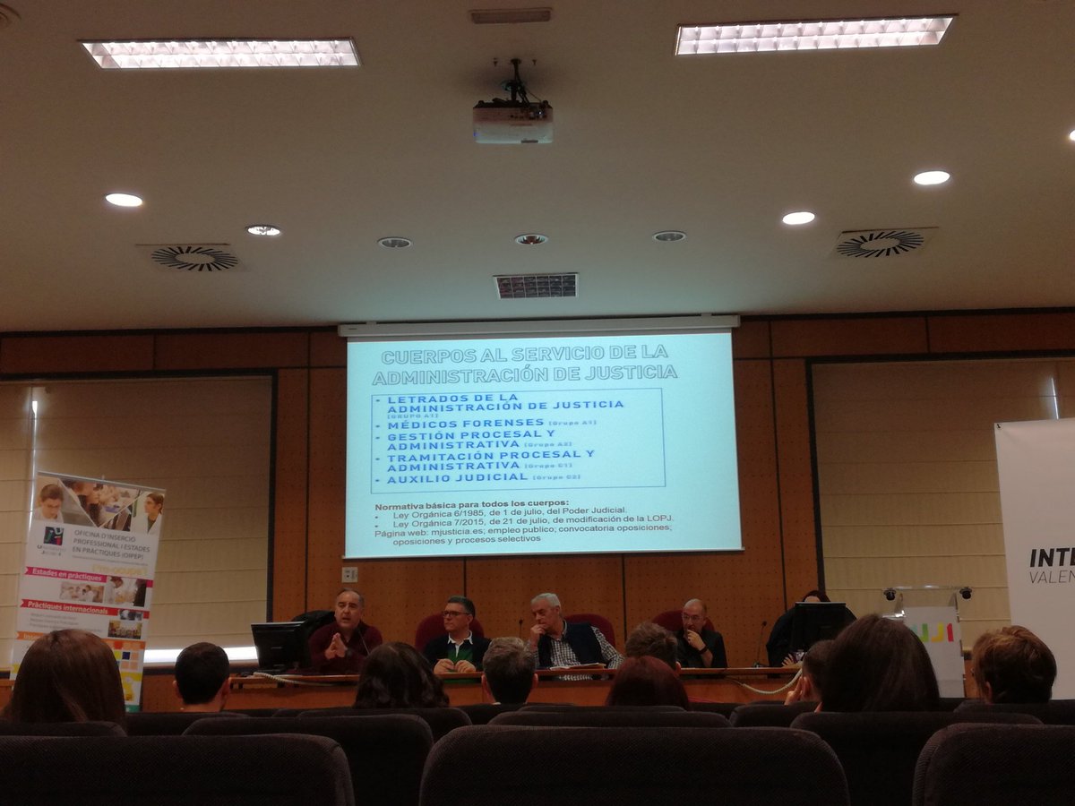 SarayMonfort's tweet photo. Interessant el taller d'aquest migdia 😉 #SuperDimarts #OcupacióPública #ComunitatValenciana @preocupat  @FCJE_UJI https://t.co/xNFV8Tu5tN