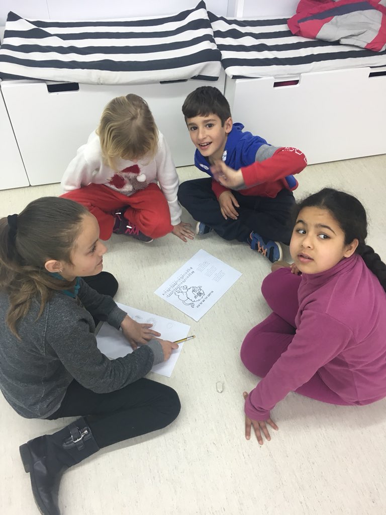 escolalledoner's tweet photo. Aquests #alumnes de #cdmitjans de @escolalledoner alguna cosa estan creant a #musica. Us donarem una pista...prepareu-vos #cdpetits per una sorpresa!!! #musicograma https://t.co/azzoQowepm