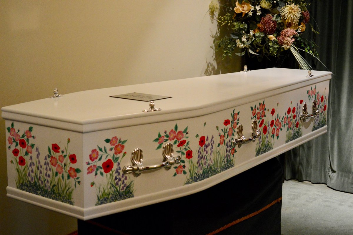 Bespoke floral design adult coffin, a befitting final piece of art to lay a very special artist to rest  #uniquecoffin #colourfulcoffin #personalisedcoffin #bespokecoffin #handpaintedcoffin