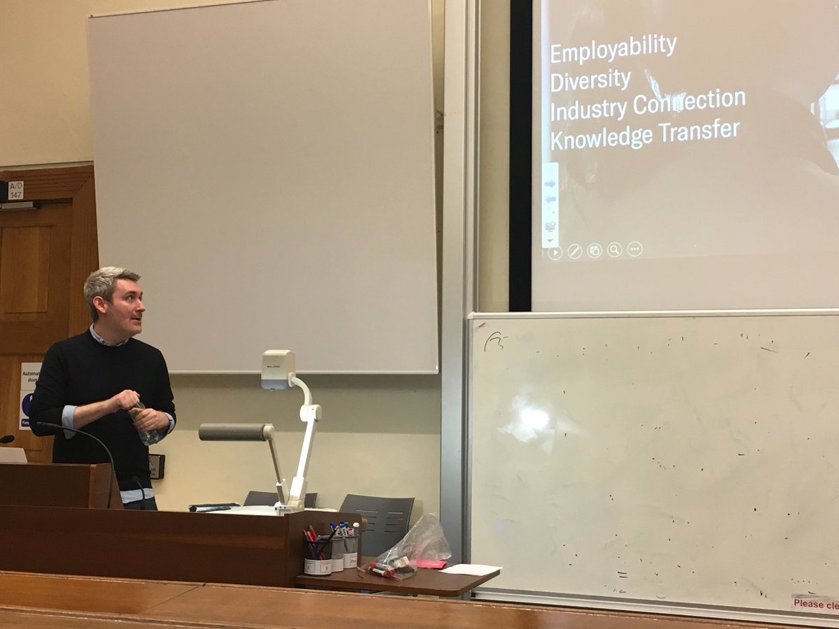 IndiaGarrett_'s tweet photo. @campbellglennie telling #LeedsMediaFutures @LeedsUniMedia about a great opportunity with @TheNetwork_TV https://t.co/dL2xJANUVb