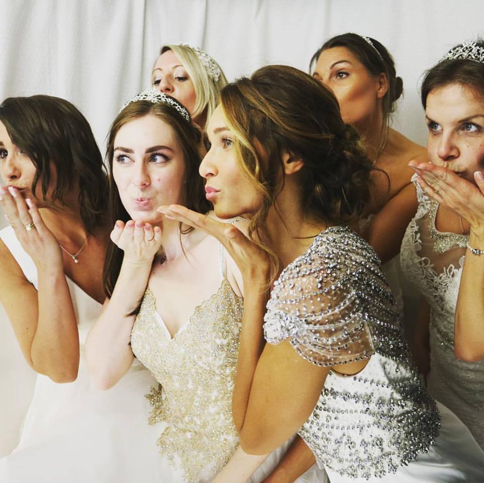 WedExUK's tweet image. Grab a prop and take a fantastic fun photo with @PhotoBuzz this Sunday @albanarena Wedding Fair. 
#photobooth #fun #wedding @stalbanslife @whatsonstalbans #bridetobe