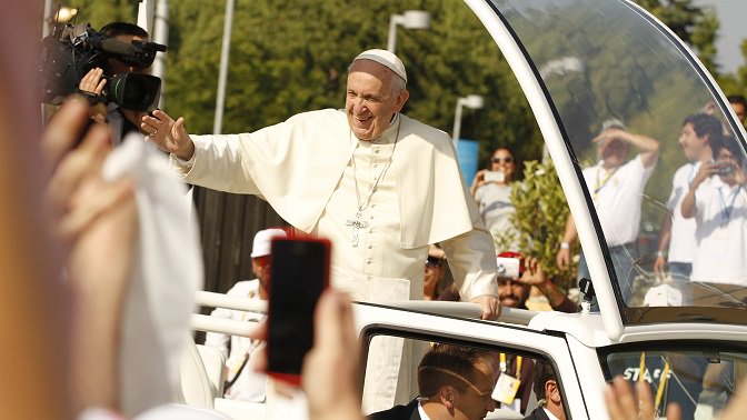#FranciscoenChile: A cinco años del inicio de su pontificado, destacamos en esta nota la experiencia que académicos de la <a href="/uandes/">UANDES</a> tuvieron durante el paso del #PapaFrancisco por #Chile <a href="/ElPapaEnChile/">Francisco en Chile</a> 

bit.ly/2tLBwCI