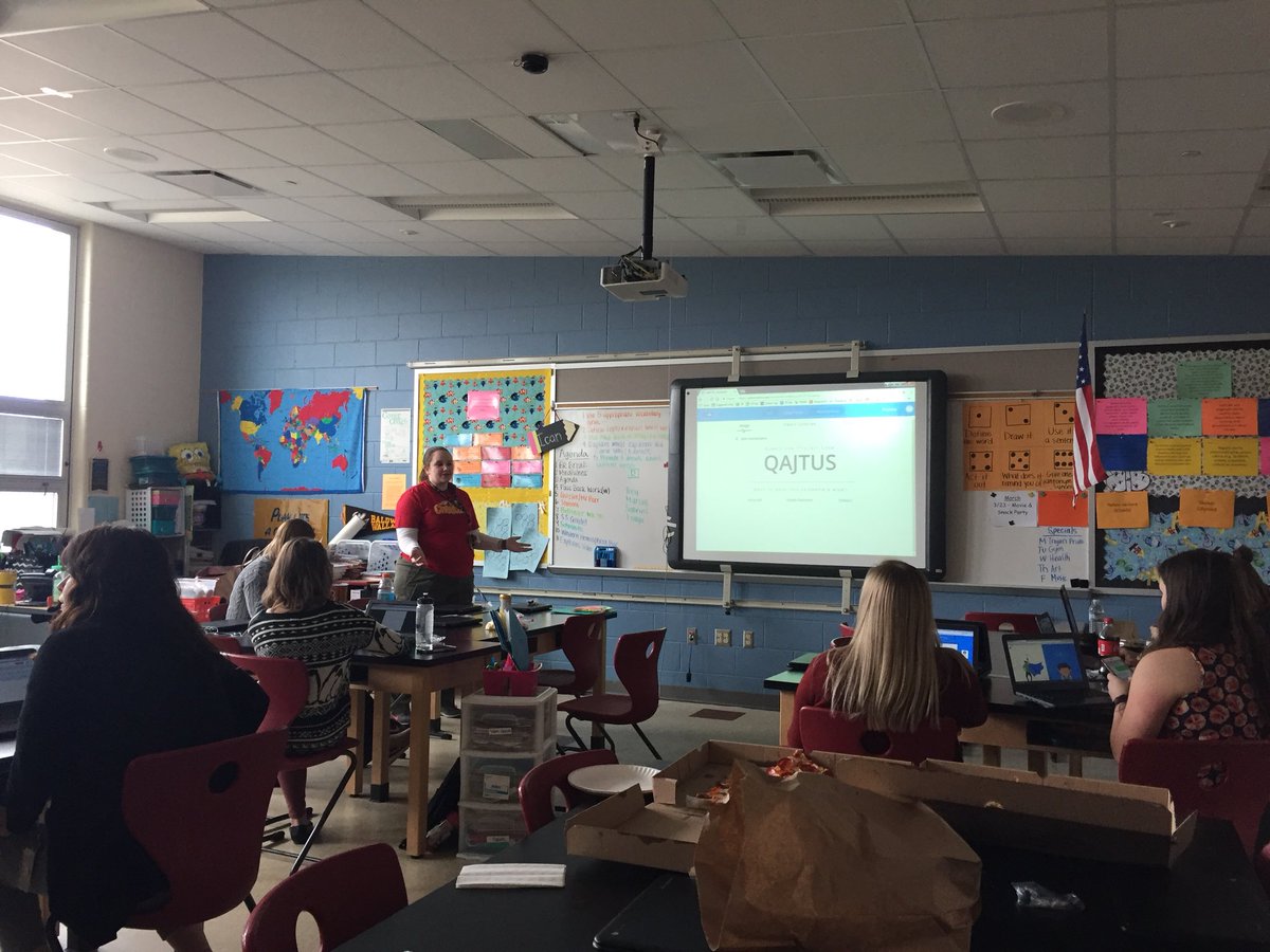 lbubnick1's tweet image. 3 lunch periods, 3 lunch ‘n learns @NCHMiddleSchool #goformative #lunchpd