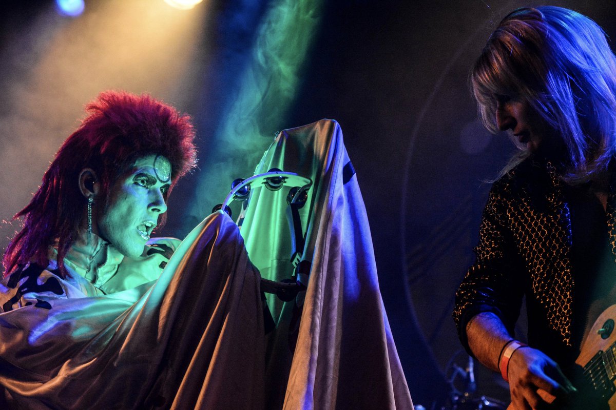 absolutebowie's tweet photo. #Prestwich #DavidBowie fans! #AbsoluteBowie come to #LongfieldLive at @BuryVenues on Friday 27 April. Tickets->> https://t.co/ofzBkmPg65 #50YearsOfBowie show #Bury Pic: @Cobspix https://t.co/XScXWzAtGI