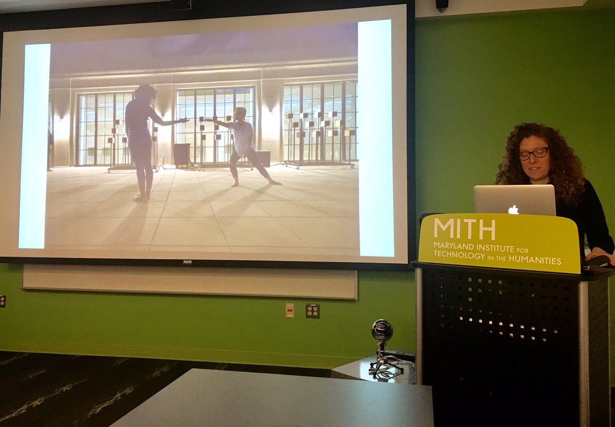 sapienza77's tweet image. Dancing to spoken word poetry with public art in Philadelphia. Goosebumps abound. #mithdd