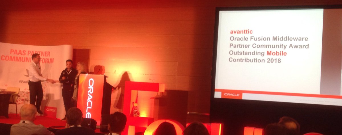 gwronald's tweet photo. And now @avanttic and @rsantrod smash it again for their @OracleMobile #chatbots #PaaSForum award winner https://t.co/51561JJ76R