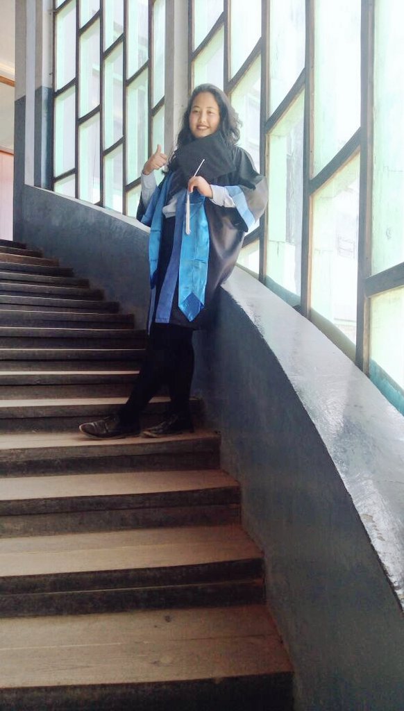 juniorsush1998's tweet photo. This is it!! #MyConvocationday🎓 #Sharing ☺😊😇 https://t.co/hx1ngBsMGc