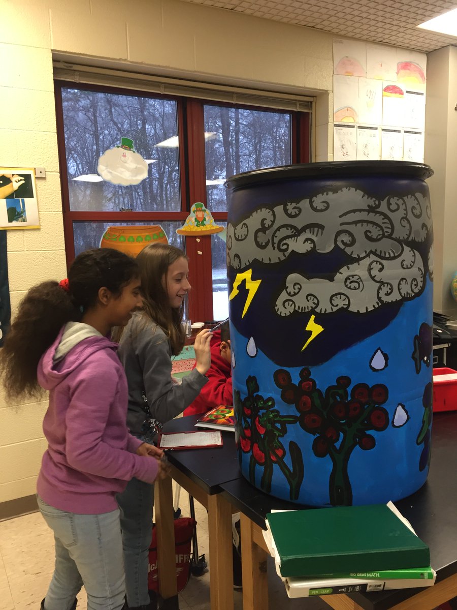 MrsCostello314's tweet photo. Mrs. Terranova's and Mrs. Costello's Science League is almost done painting our rain barrel. #CMMSLionPride #CMMSScienceLeague https://t.co/FvDqhgSLI6