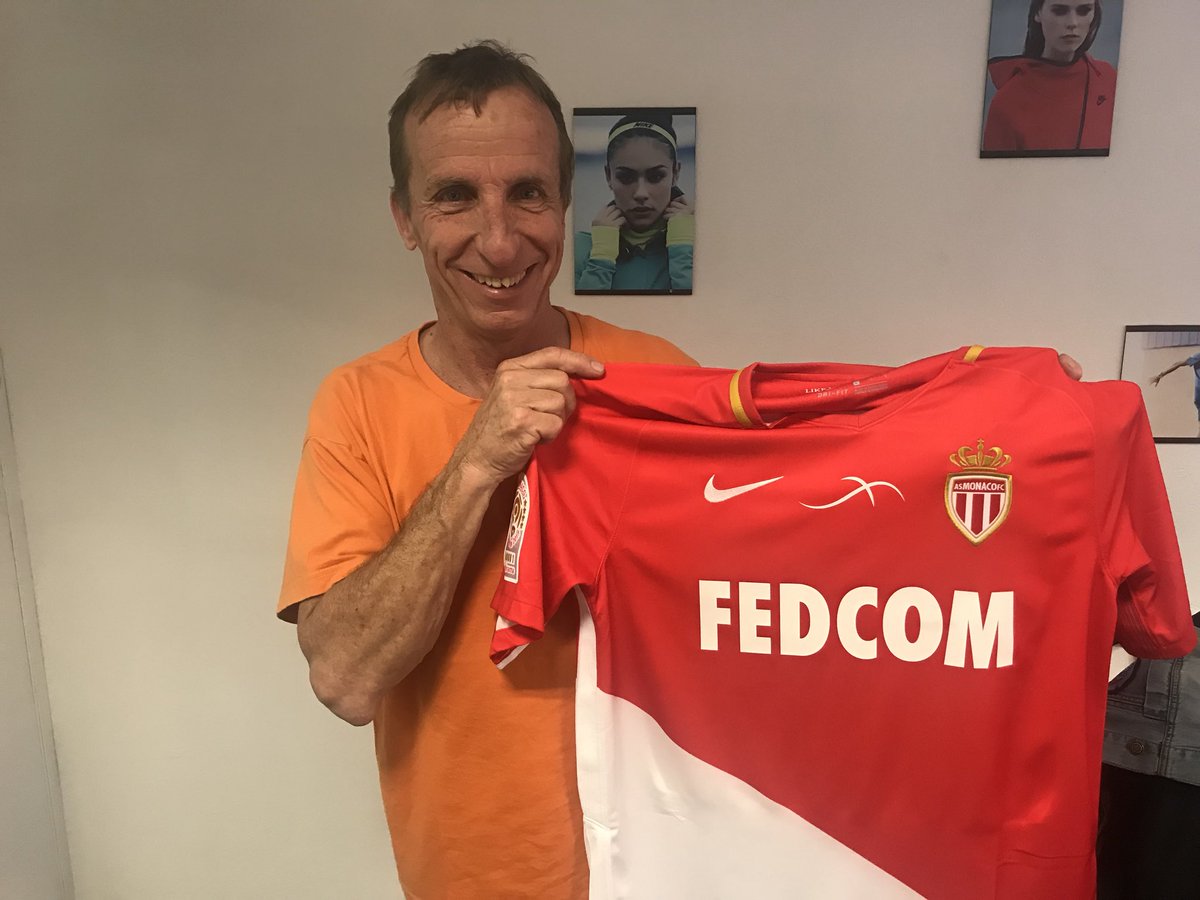 tsunamiflavien's tweet photo. @AS_Monaco : #PhilippeMorel, parrain de flavien, trésorier de la Fondation et grand frère de 🧡 d’ @UnVraiPapa et #LucSpottarelli partiront à 🚴‍♂️ pour assister à la finale @CoupedelaLigue vs @PSG_inside 31/3/2018 et sensibiliseront aux cancers pédiatriques @FALCAO @ASMFootFem https://t.co/GakAlpgRC5