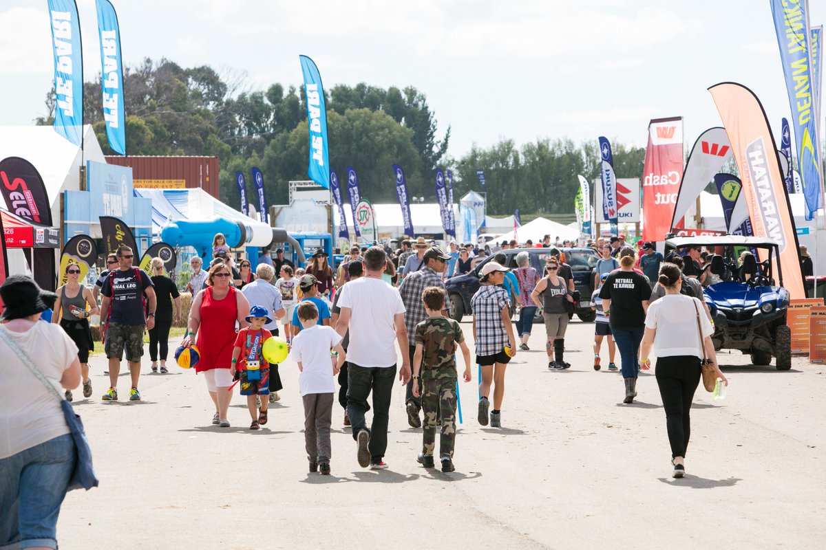 ManfeildPark's tweet image. Central Districts Field Days kicks off tomorrow! Gates open at 8.30am. Entry via South Street and Kawakawa Road. CDFD is on Thursday, Friday and Saturday! See you then! #cdfielddays #thisismanawatu #manfeild #friendlyfeilding
