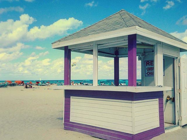 Oceane_wanders's tweet photo. Parenthèse attendue.
.
#miami #miamibeach #beach #memories #happy #friends #bluesky #sand #happy #picoftheday #goodtimes #photography #travel #traveling https://t.co/KXraMS5fLU