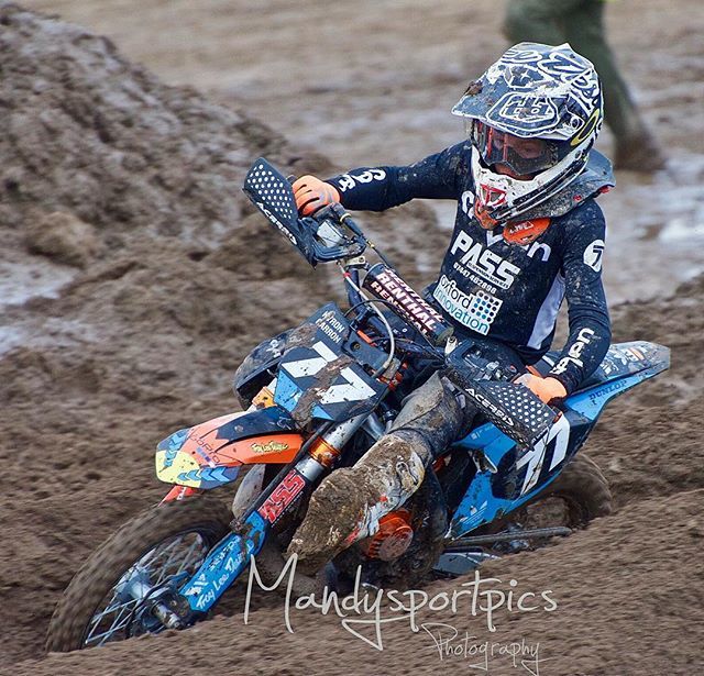 mandysportpics's tweet photo. @sevenmxuk @troyleedesigns @oxfordinnovationcios @renthal_moto @motocross_in_pictures @motocross_lovers_and_riders #prestondocksmx #mx90 #pdmx #renthalbars #troyleedesings #prestonmx #prestonmx2018 #prestonmotocross #mxracing #racing #mx #motocross #moto… https://t.co/tBgRCUjX4y https://t.co/5gooJMUO57