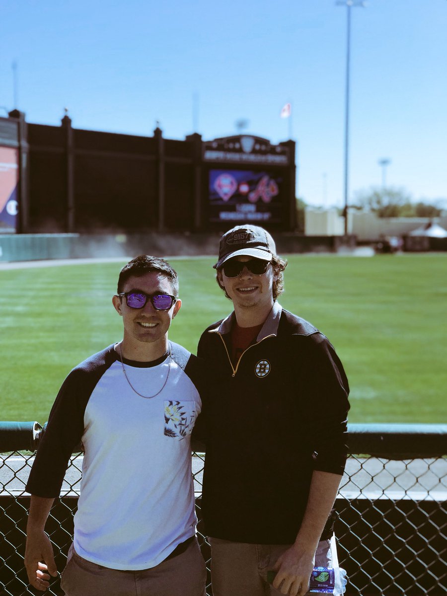TinderDad's tweet photo. Spring training game with my parents + @PerfectSitPete today. 
Life is good https://t.co/dvfUlIMaCi