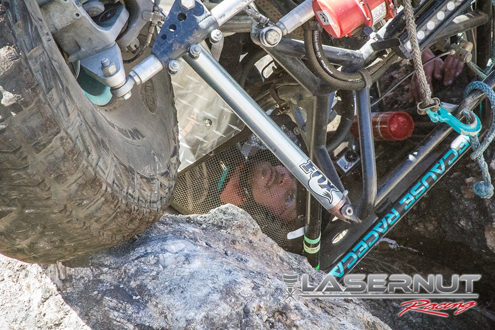 Something doesn't feel right...
#lasernutracing #werock2018 #rockracing #rockcrawling