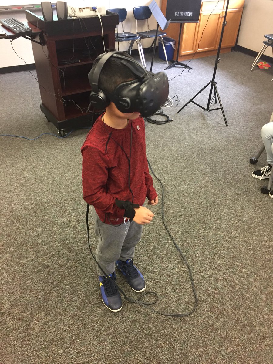 FSUSDVR's tweet photo. After learning about third world countries, we were able to actually take a class of @SuisunEl students there on a trip to Africa in VR! #FSUSDVR #FSUSD https://t.co/v5R4Ud1ehc