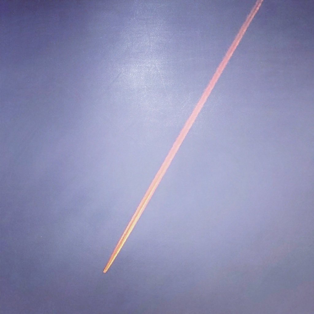 AndiWhitfield's tweet photo. #flying #airlines #flyawaytoday #bluesky #aviation #photooftheday #ThePhotoHour #photography #Photo #sunrise #beautiful #light #holiday #sunshine https://t.co/VFRNkrYXmE