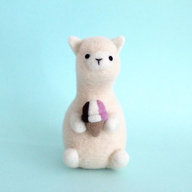 I made an alpaca and gave him some ice cream for a pop of colour.🍦
.⠀
.⠀
.⠀
#wildwhimsywoolies #alpaca #alpacasofinstagram #alpacalove #icecreamcone #neapolitanicecream #fibreart #textileart #arttoy #softsculpture #madeintoronto ift.tt/2Ir9AaM