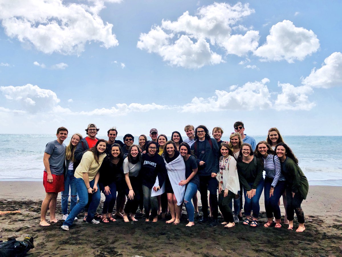 HUFlorence's tweet photo. Day two in Southern Italy was a free day! Most students explored the Amalfi Coast. https://t.co/OyfIrYIGur